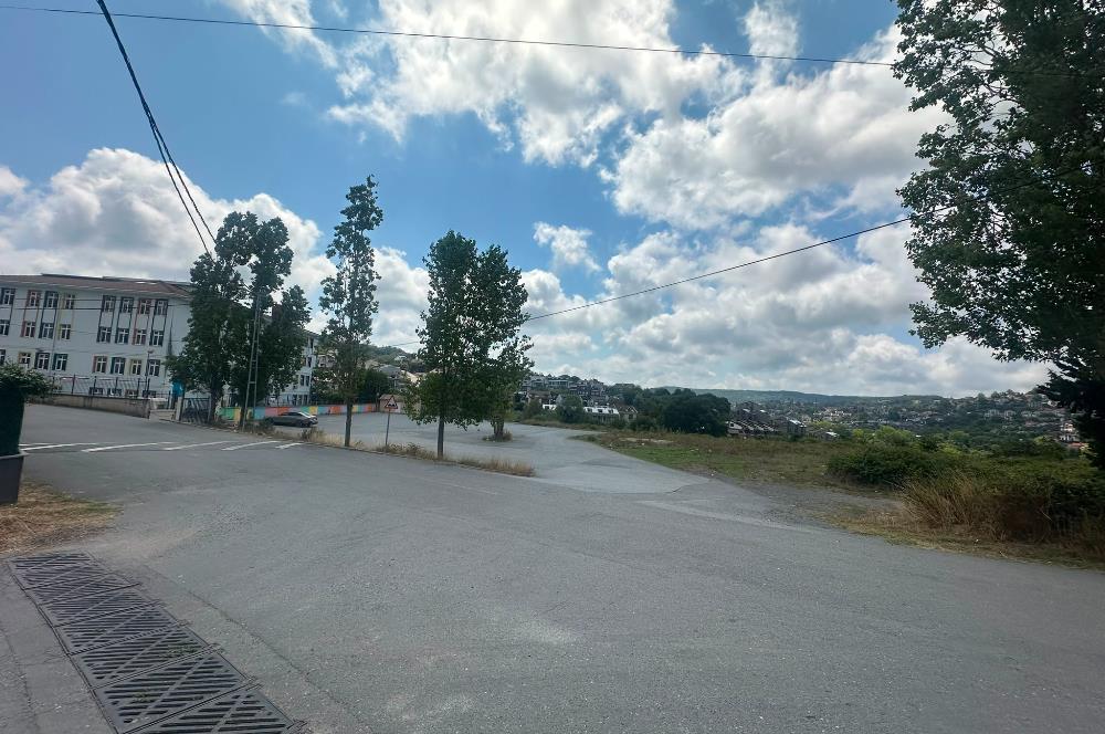 Zekeriyaköy'ün Gözde Lokasyonunda Site İçinde 3+1 Çatı Dubleks