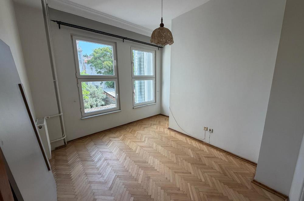 ÜSKÜDAR BEYLERBEYİ İSKELE CAD. KİRALIK 2+1 YOL YALI DAİRESİ
