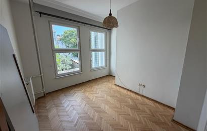 ÜSKÜDAR BEYLERBEYİ İSKELE CAD. KİRALIK 2+1 YOL YALI DAİRESİ