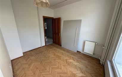 ÜSKÜDAR BEYLERBEYİ İSKELE CAD. KİRALIK 2+1 YOL YALI DAİRESİ