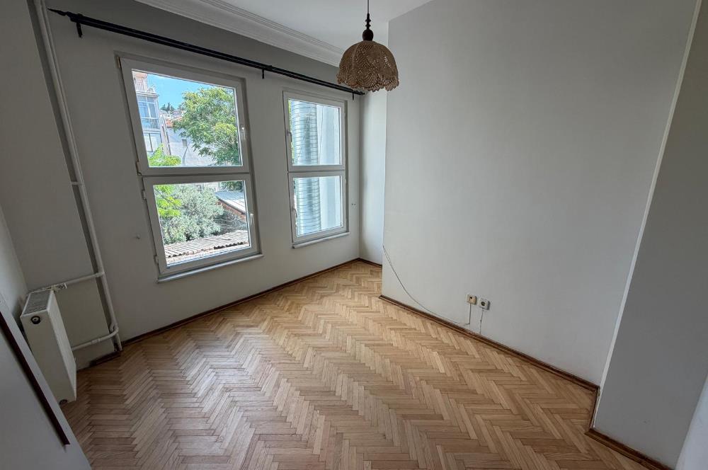 ÜSKÜDAR BEYLERBEYİ İSKELE CAD. KİRALIK 2+1 YOL YALI DAİRESİ