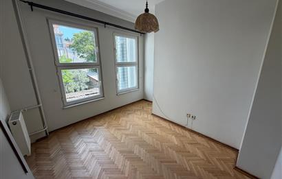 ÜSKÜDAR BEYLERBEYİ İSKELE CAD. KİRALIK 2+1 YOL YALI DAİRESİ