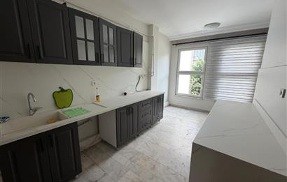 ÜSKÜDAR BEYLERBEYİ İSKELE CAD. KİRALIK 2+1 YOL YALI DAİRESİ