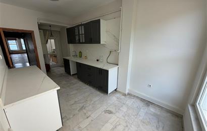 ÜSKÜDAR BEYLERBEYİ İSKELE CAD. KİRALIK 2+1 YOL YALI DAİRESİ