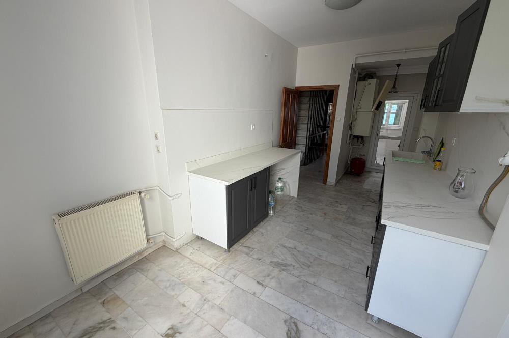 ÜSKÜDAR BEYLERBEYİ İSKELE CAD. KİRALIK 2+1 YOL YALI DAİRESİ