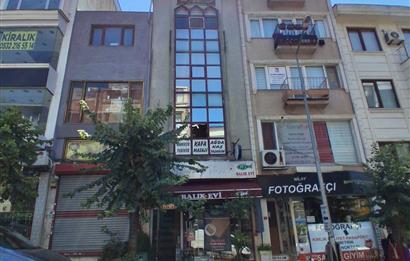 FATİH'TE İŞLEK CADDE ÜZERİNDE KOMPLE SATILIK TİCARİ BİNA