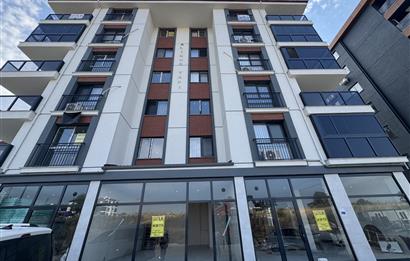 CUMHURİYET MAHALLESİNDE SATILIK KULLANIŞLI DÜKKAN