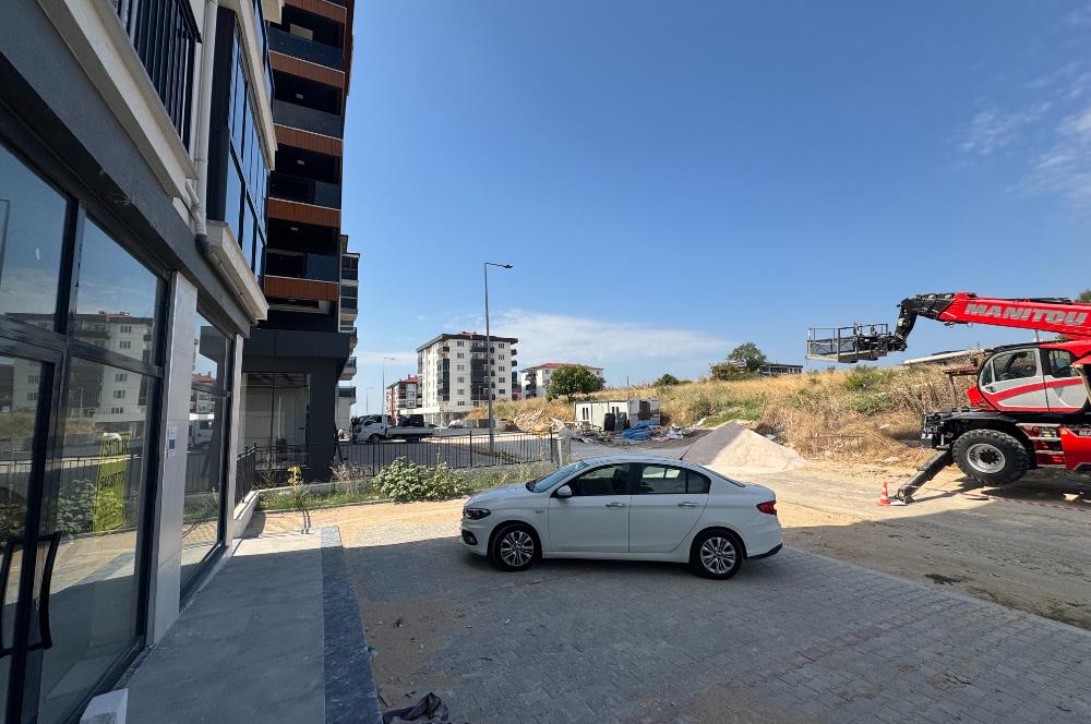 CUMHURİYET MAHALLESİNDE SATILIK KULLANIŞLI DÜKKAN
