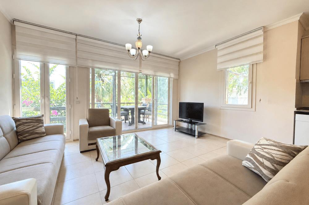 Anatolia Beach Residence'da, Denize Sıfır, Satılık 2+1 Daire