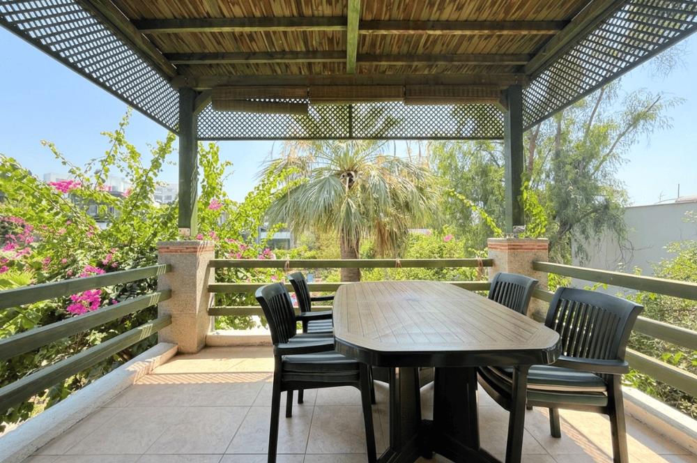 Anatolia Beach Residence'da, Denize Sıfır, Satılık 2+1 Daire