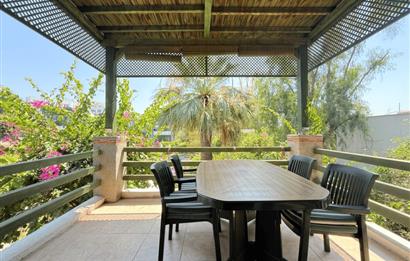 Anatolia Beach Residence'da, Denize Sıfır, Satılık 2+1 Daire