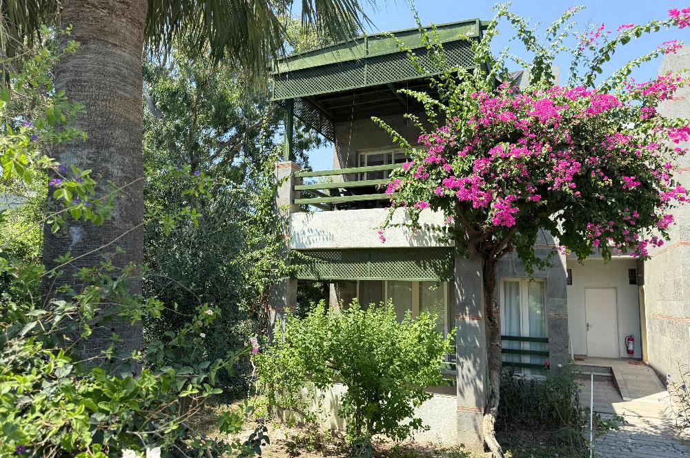 Anatolia Beach Residence'da, Denize Sıfır, Satılık 2+1 Daire