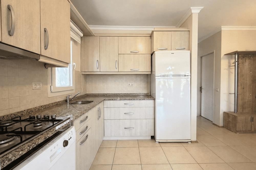 Anatolia Beach Residence'da, Denize Sıfır, Satılık 2+1 Daire