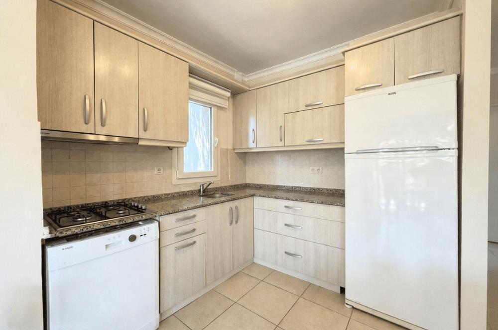 Anatolia Beach Residence'da, Denize Sıfır, Satılık 2+1 Daire