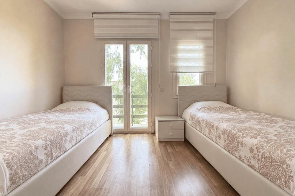 Anatolia Beach Residence'da, Denize Sıfır, Satılık 2+1 Daire