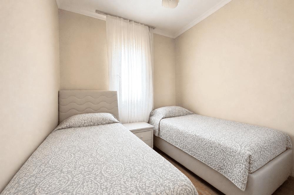 Anatolia Beach Residence'da, Denize Sıfır, Satılık 2+1 Daire