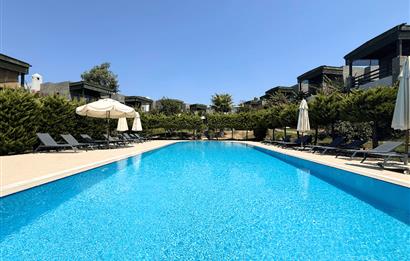 Anatolia Beach Residence'da, Denize Sıfır, Satılık 2+1 Daire
