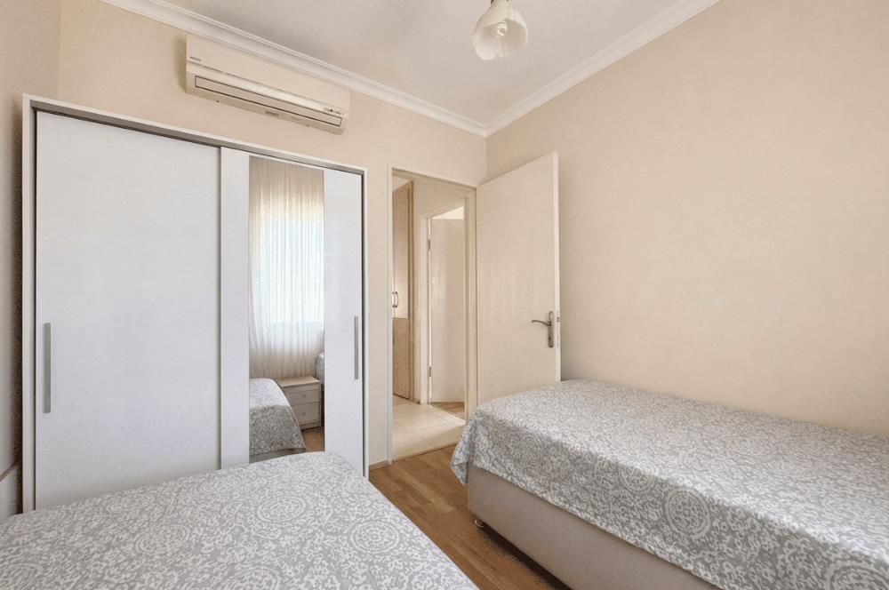 Anatolia Beach Residence'da, Denize Sıfır, Satılık 2+1 Daire