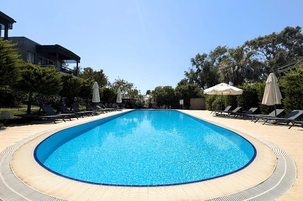 Anatolia Beach Residence'da, Denize Sıfır, Satılık 2+1 Daire
