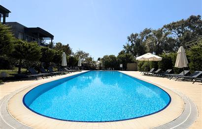 Anatolia Beach Residence'da, Denize Sıfır, Satılık 2+1 Daire