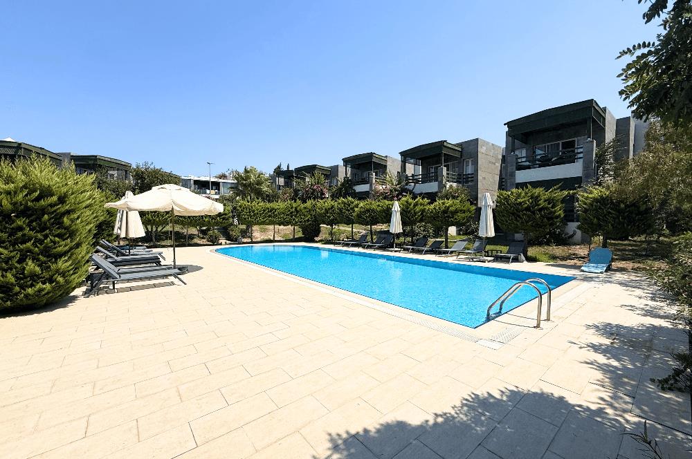 Anatolia Beach Residence'da, Denize Sıfır, Satılık 2+1 Daire