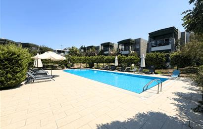 Anatolia Beach Residence'da, Denize Sıfır, Satılık 2+1 Daire