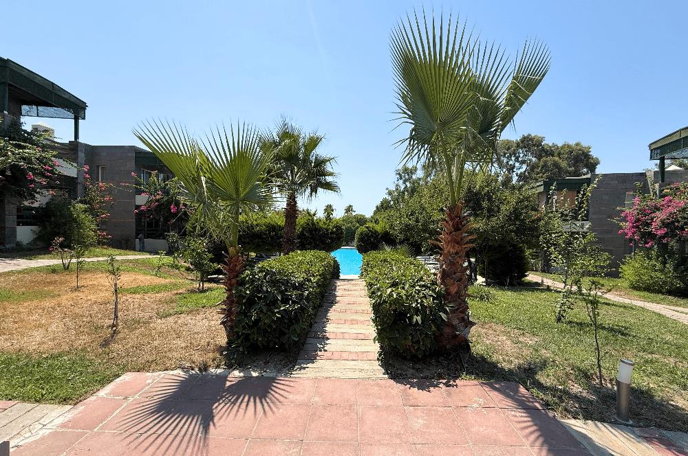 Anatolia Beach Residence'da, Denize Sıfır, Satılık 2+1 Daire