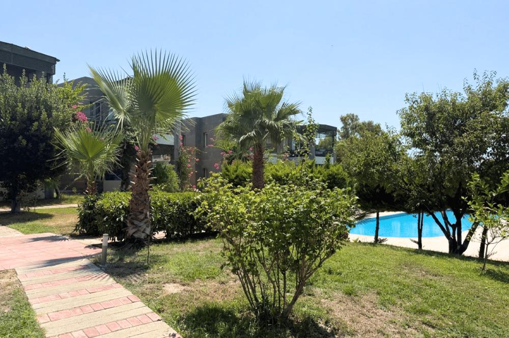 Anatolia Beach Residence'da, Denize Sıfır, Satılık 2+1 Daire