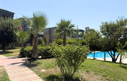 Anatolia Beach Residence'da, Denize Sıfır, Satılık 2+1 Daire