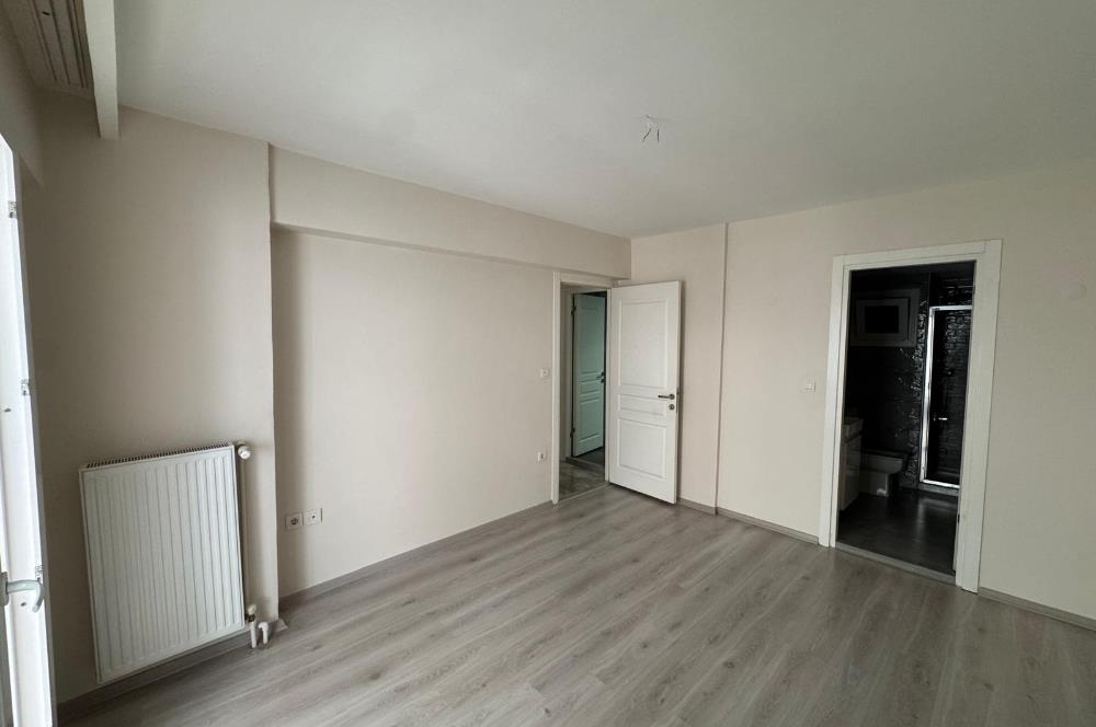 Demirköprü'de Merkezi Konumda, Tadilatlı Satılık 3+1 Daire