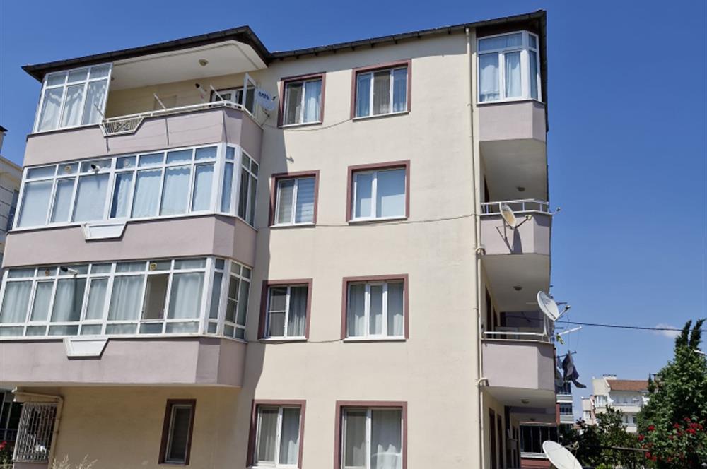 Paşaalanı Mahallesinde Satılık 3+1 Geniş Daire