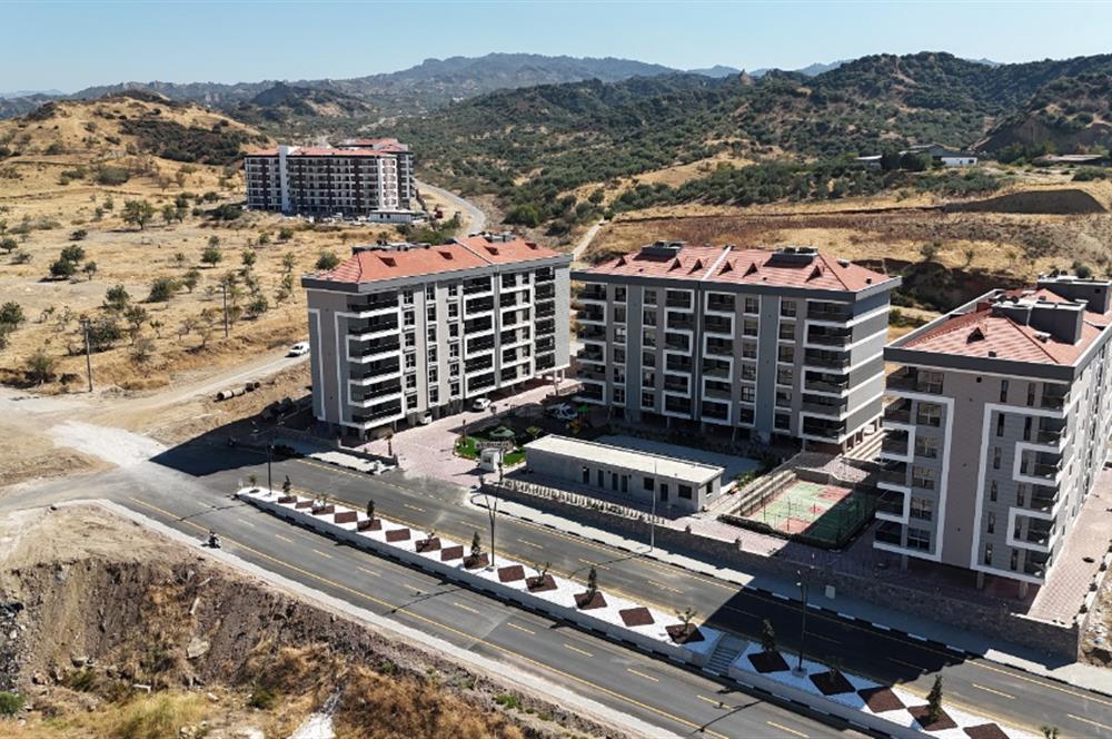 Ergenekon Mahallesinde Site İçerisinde Satılık Lüks Daire