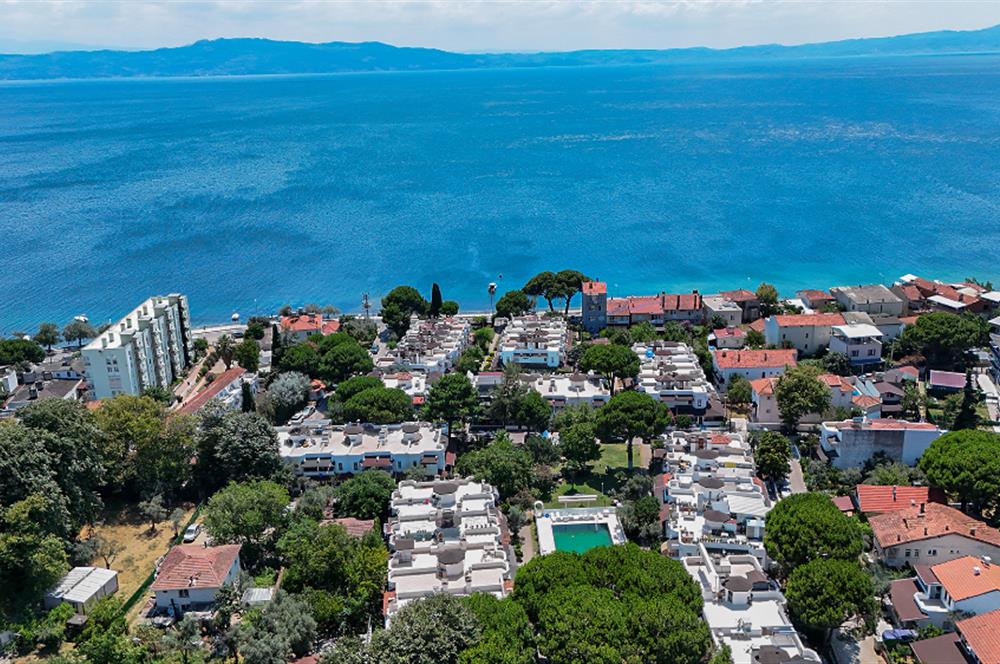 C21 Cius; Narlı Aydınlar'da Havuzlu Teraslı Villa
