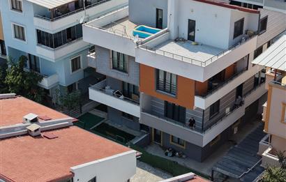 KARESİ KUVAYI MİLLİYE MAHALLESİ'NDE SATILIK LÜKS 5+2 TERASLI TRİPLEX VİLLA