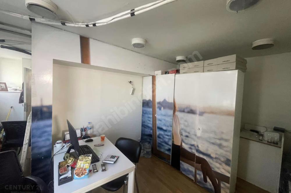 MALTEPE MiNİBÜS CADDESİNDE 400 m2 SATILIK DÜKKAN