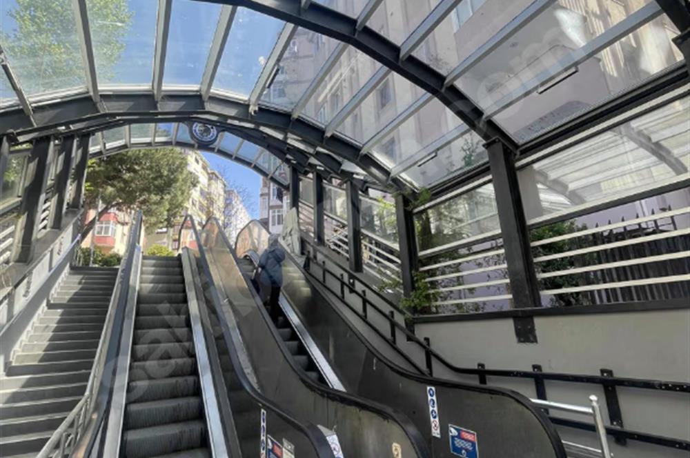 KARTAL MERKEZ DE MARMARAY'A ÇOK YAKIN KEYIFLI ARA DUBLEKS