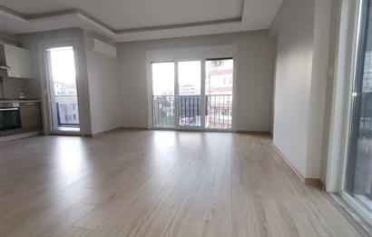 KOZYATAĞI KAYASULTAN SK 2+1 TEMİZ ARA KAT KİRALIK DAİRE