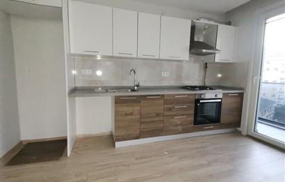 KOZYATAĞI KAYASULTAN SK 2+1 TEMİZ ARA KAT KİRALIK DAİRE