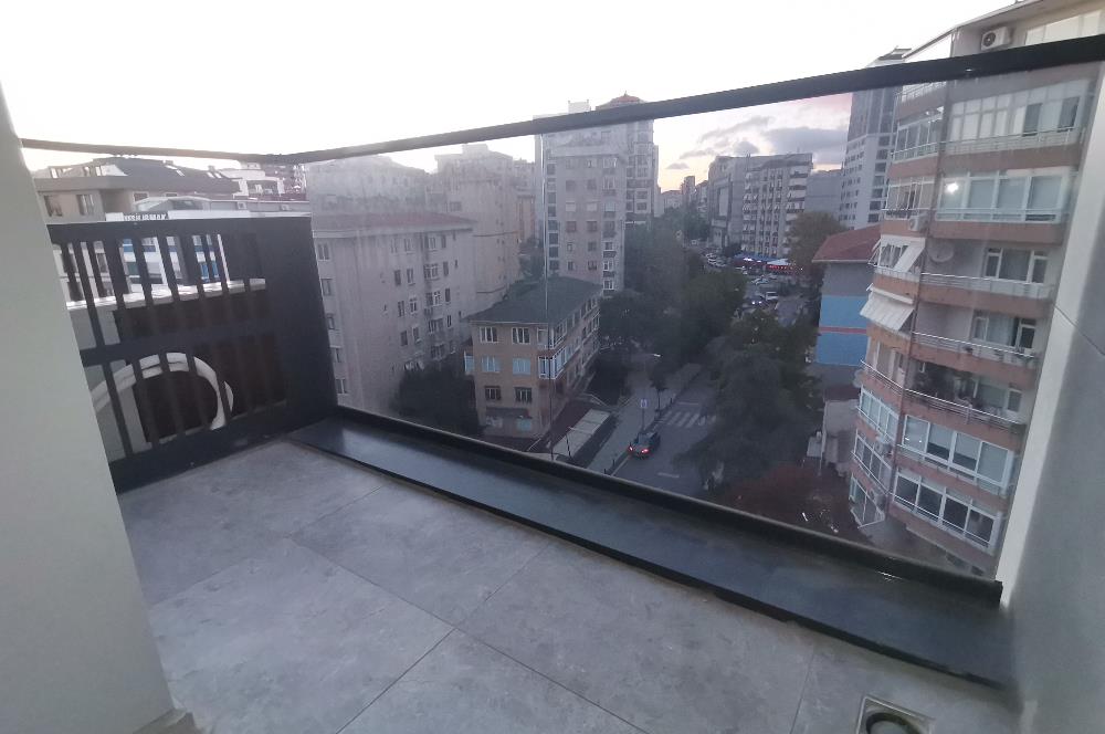 KOZYATAĞI KAYASULTAN SK 2+1 TEMİZ ARA KAT KİRALIK DAİRE