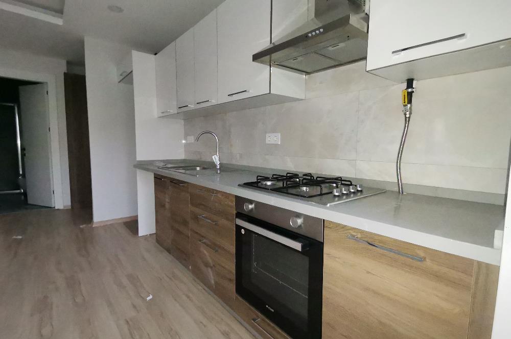 KOZYATAĞI KAYASULTAN SK 2+1 TEMİZ ARA KAT KİRALIK DAİRE