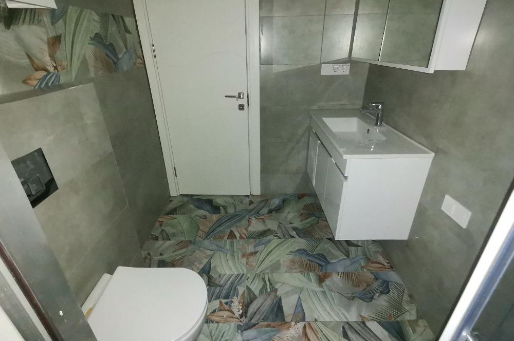 KOZYATAĞI KAYASULTAN SK 2+1 TEMİZ ARA KAT KİRALIK DAİRE