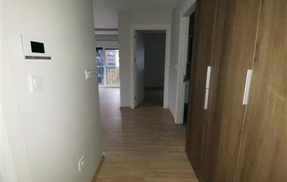 KOZYATAĞI KAYASULTAN SK 2+1 TEMİZ ARA KAT KİRALIK DAİRE