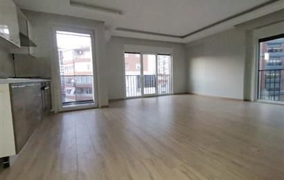 KOZYATAĞI KAYASULTAN SK 2+1 TEMİZ ARA KAT KİRALIK DAİRE