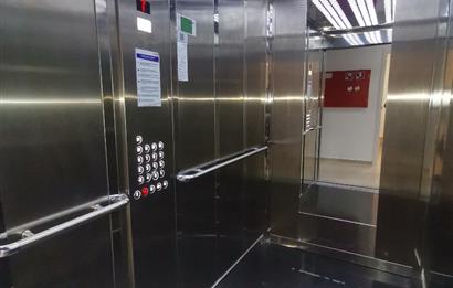 KOZYATAĞI KAYASULTAN SK 2+1 TEMİZ ARA KAT KİRALIK DAİRE