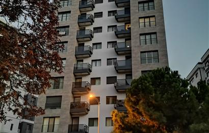 KOZYATAĞI KAYASULTAN SK 2+1 TEMİZ ARA KAT KİRALIK DAİRE