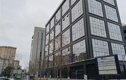 ARKIN DURUR'DAN E-5 2.BİNA HİLTON YANI 149m2 NET PLAZA OFİS KATI