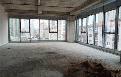 ARKIN DURUR'DAN E-5 2.BİNA HİLTON YANI 149m2 NET PLAZA OFİS KATI