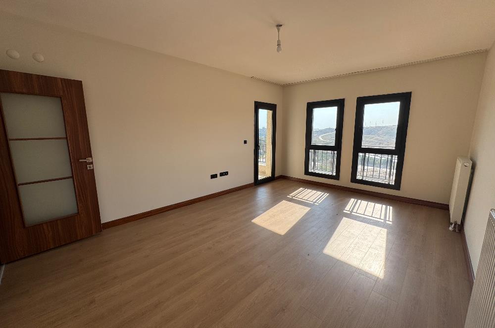TUZLA AYDINLI TOKİ DE 2+1 KİRALIK DAİRE