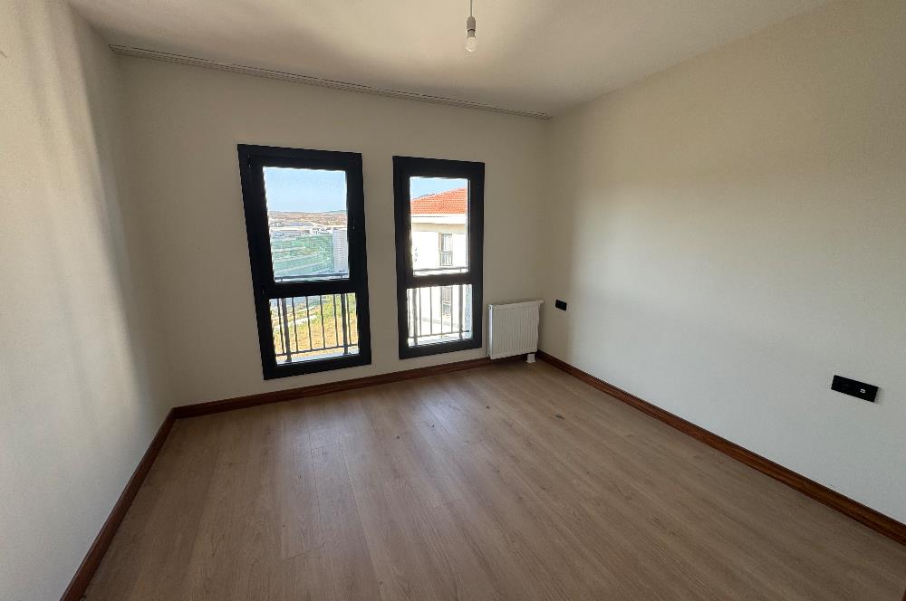 TUZLA AYDINLI TOKİ DE 2+1 KİRALIK DAİRE