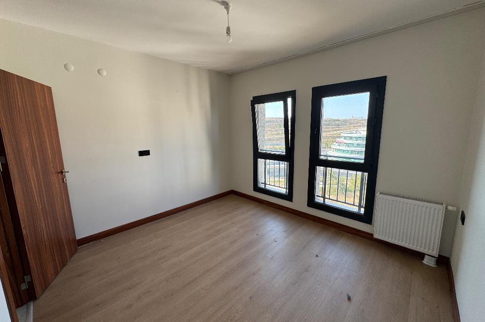 TUZLA AYDINLI TOKİ DE 2+1 KİRALIK DAİRE